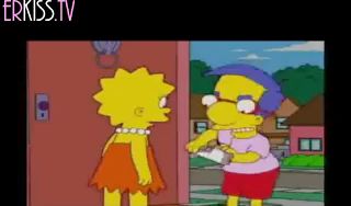 Terwijl de arme Marge in de keuken werkt, neukt de verdorven Homer Simpson een slet in de mond in de woonkamer