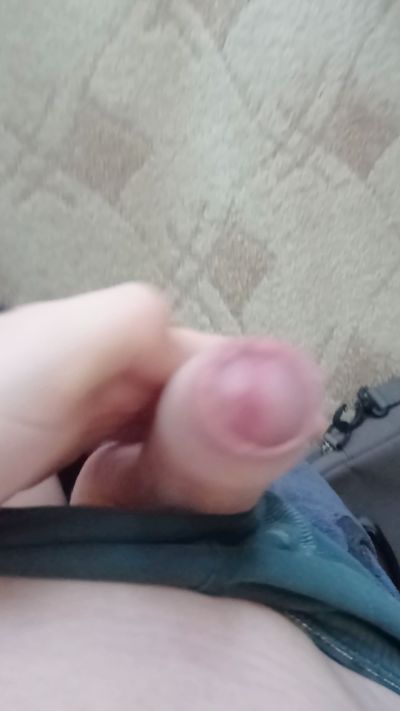 Rate the dick. normal size? Write in the comments if anything happens