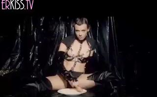Erotische clip van de beroemde rockband RAMMSTEIN